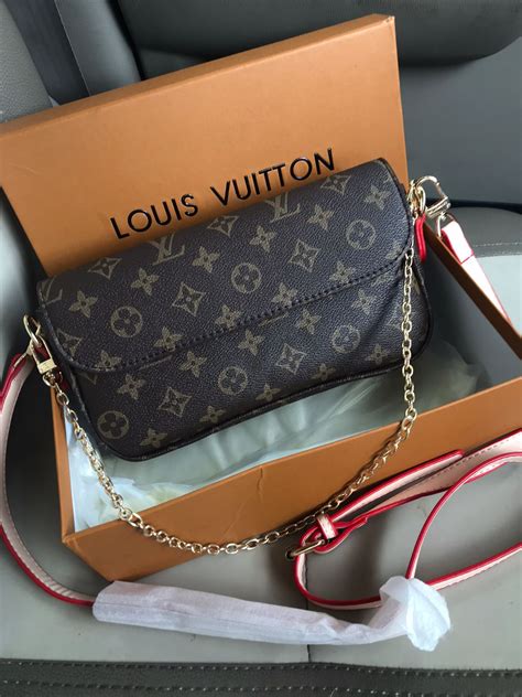 wallet on chain lily louis vuitton|louis vuitton ivy review.